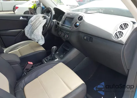 2017 Volkswagen Tiguan 2.0T/2.0T S из США, поврежденный, VIN WVGAV7AX2HK033670